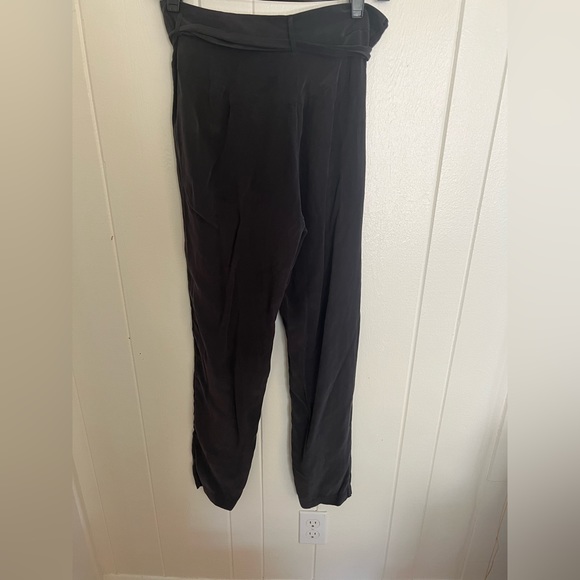 Silk Joie jogger pants with tie. Ultra luxury. With pockets. Softest pants ever - Picture 3 of 3